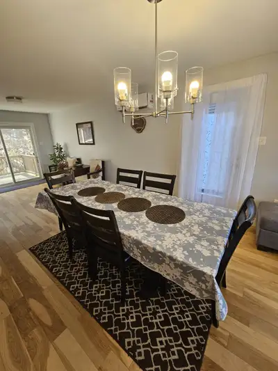 Fully Furnished 3BD and 2.5 bth Luxury House with a Basin View Short term or long term Accommodation...