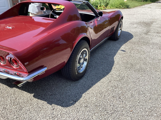1968 Chevrolet Corvette, 4 speed, 327 in Classic Cars in St. Catharines - Image 3