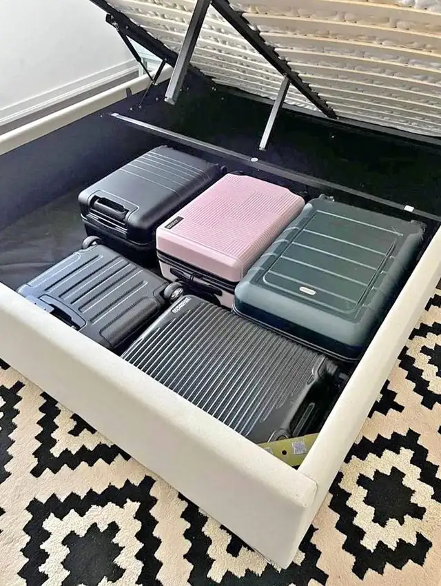 ✨ Queen Size Hydraulic Lift Storage Bed | Brand New in Box in Beds & Mattresses in Peterborough - Image 7