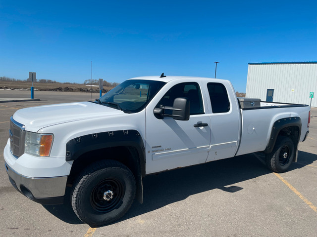 2009 GMC 3500 in Cars & Trucks in Saskatoon