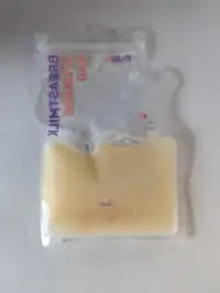 Lait maternelle - lait nourrisson - lait fraîchement tiré