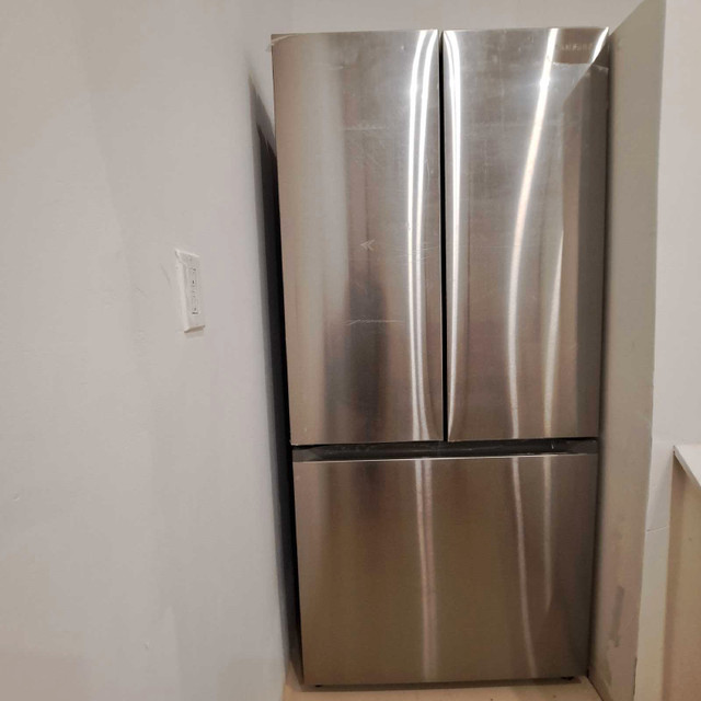 Samsung fridge, French door 33" x counter depth in Refrigerators in City of Toronto