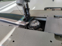 ( SOLD-VENDU) Walking foot,  Sewing machine  Machine à Coudre 
