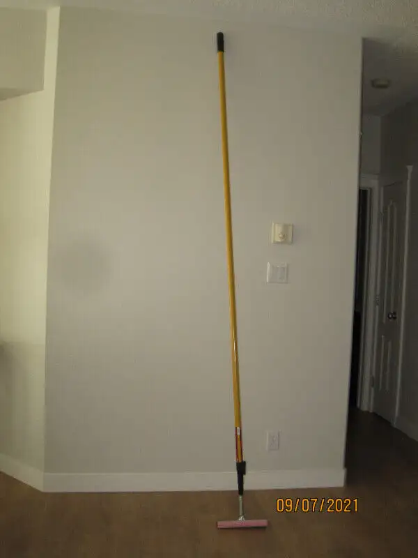 Squeegee 8-16 Feet64186404950531120