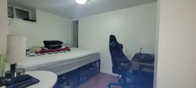 Room For Rent in Mississauga in Room Rentals & Roommates in Mississauga / Peel Region - Image 3
