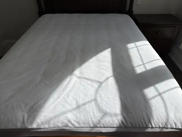 Queen size mattress64840215951234120