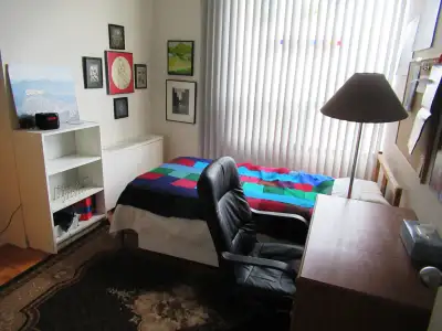 Room for serious male student or legal male refugee. Large apartment, Westboro highrise, all ameniti...
