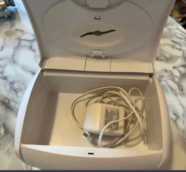 Makeup storage box & baby wipes warmer in Other in Mississauga / Peel Region - Image 3
