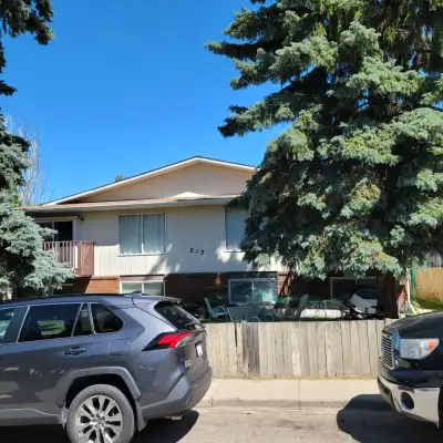 Southwood 3 bedroom 1 and a half bathroom $1600