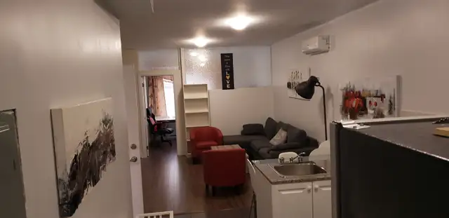 MÉTRO SNOWDON- 4 ½ CONDO DE LUXE CLIMATISÉ, ÉQUIPÉ, WIFI, ETC. in Long Term Rentals in City of Montréal - Image 21