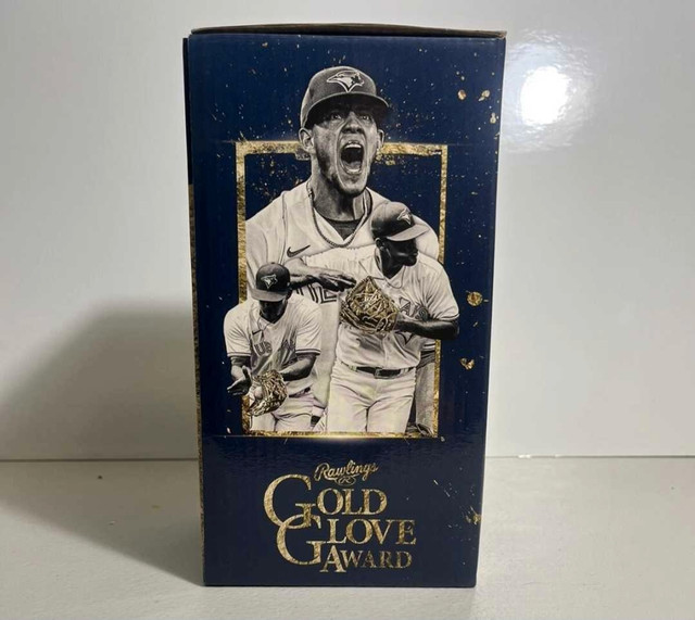 Jose Berrios Gold Glove Bobblehead - Toronto Blue Jays 2024 SGA in Arts & Collectibles in Oshawa / Durham Region - Image 4