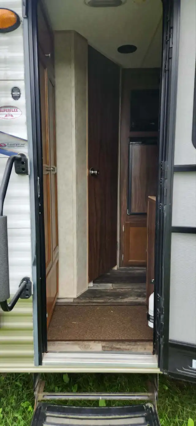 2018 Viking Travel Trailer in Travel Trailers & Campers in Bridgewater - Image 5