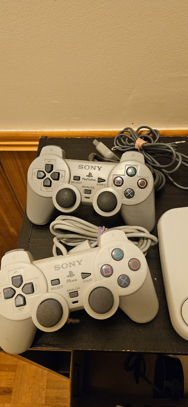 Playstation 1 mini set complete in Older Generation in City of Halifax - Image 2