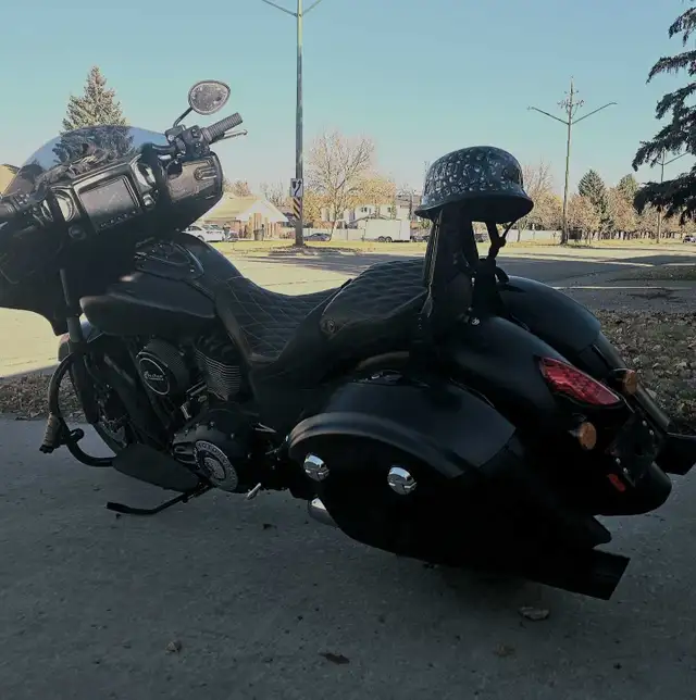 2018 Indian Cheiftain Darkhorse in Street, Cruisers & Choppers in Saskatoon - Image 5