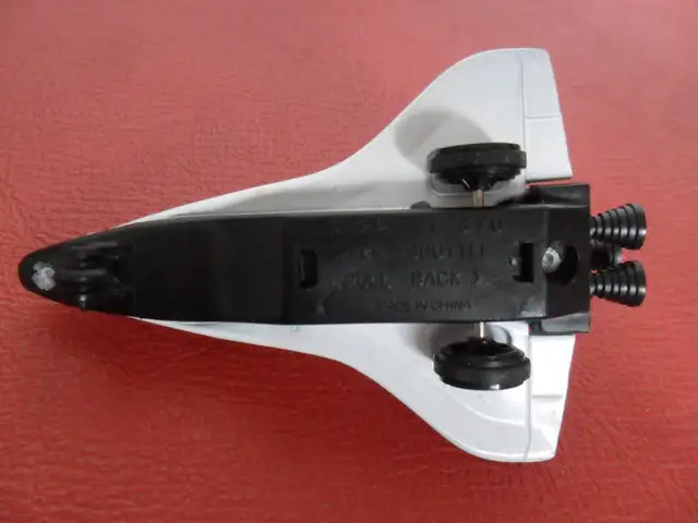 Vintage Metal USA Space Shuttle Pull Back Toy. $10 New condition63373373710467124