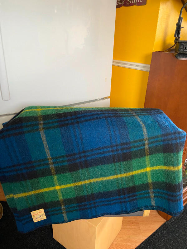 Ayers Rough Rider Plaid Blue Tartan Stadium Lap Wool Throw Blank in Arts & Collectibles in Oshawa / Durham Region - Image 3