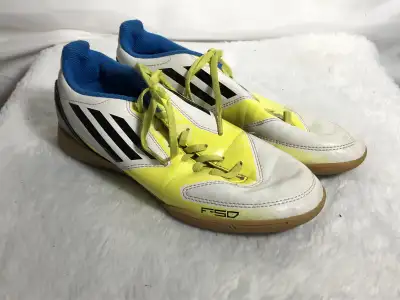 Girls Adidas Sport Shoes. Size 4.5., View more