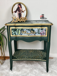 Designer Green French Provincial End Table