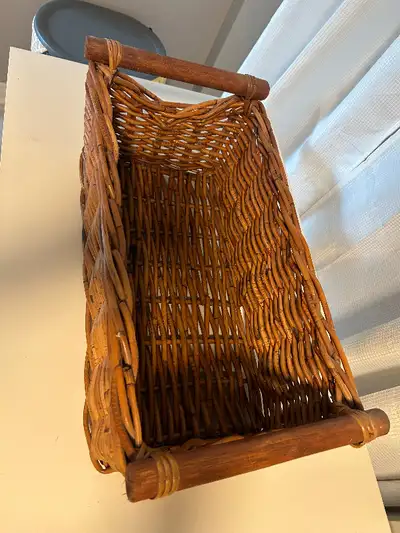 Panier en osier, View more