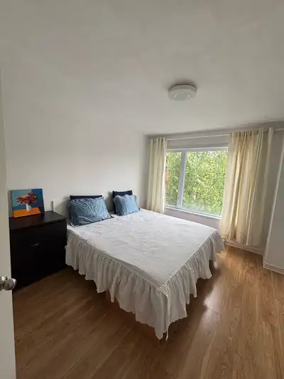 3b2b brossard L section