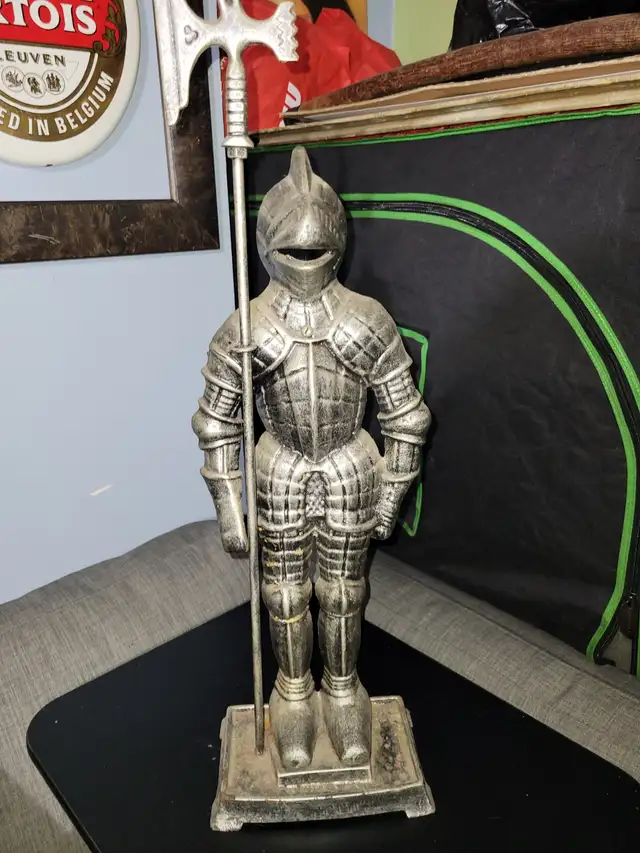 Vintage Antique Cast Iron Knight Fireplace tool holder Fire wood in Fireplace & Firewood in Ottawa - Image 2