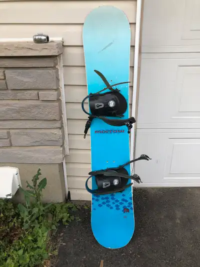 Snowboard (Pickup near Nepean Sportsplex / Algonquin College), View more