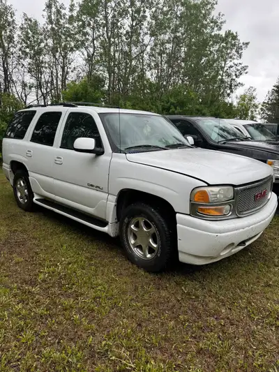 2004 Denali for parting out. 6l, trans and trans case is still complete. Runs and shifts good. 7 pas...