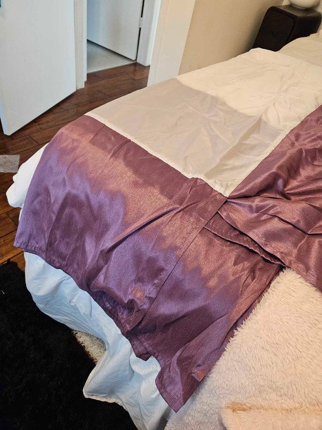 Double bed skirt satin plum in Bedding in Norfolk County - Image 2