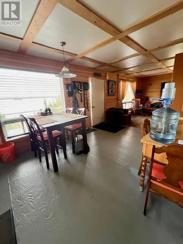 Waterfront Cabin on Spring Fed Lake62863759233283122