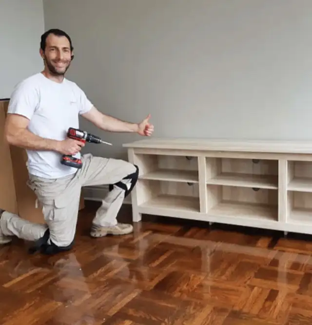 Handy Man for installing and assembling64700582152963124