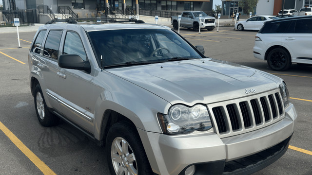 2010 Jeep Grand Cherokee North Edition V6 in Cars & Trucks in Calgary - Image 3