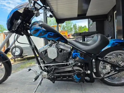 2009 Saxon Warlord Chopper 111 cubic engine - make: S&S six speed extremely good condition Text for...