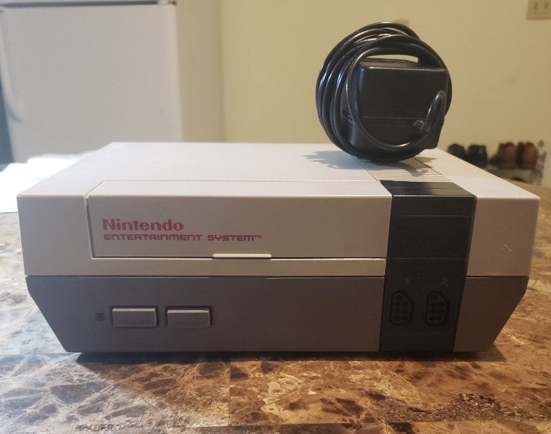 NINTENDO Entertainment Console (1985) Console Only Older Generation