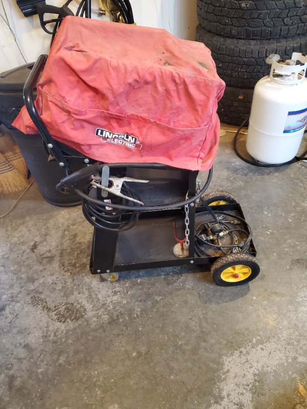 "REDUCED"Lincoln 140 Mig pak Welder in Power Tools in Meadow Lake - Image 2