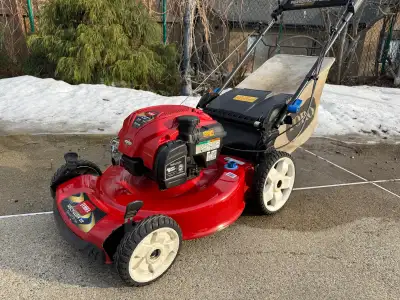 22” Toro Lawnmower Self Propelled Tondeuse, View more