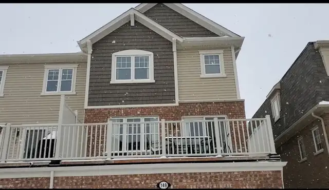 1 Bedroom to rent for students or professionals in kitchener in Room Rentals & Roommates in Kitchener / Waterloo - Image 12
