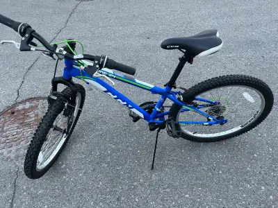 CCM Hardline Youth Hardtail Mountain Bike – Blue – 24”, View more