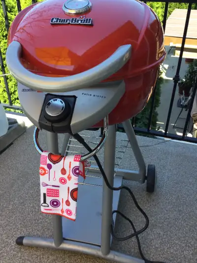 This grill is powered by electricity to give you the convenience of grilling without the hassle of g...