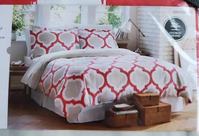 Duvet cover set - Full/Queen size in Bedding in Oakville / Halton Region - Image 2