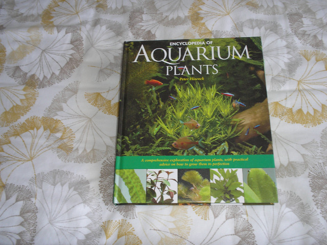 Aquarium fish books in Fish for Rehoming in Sudbury - Image 3