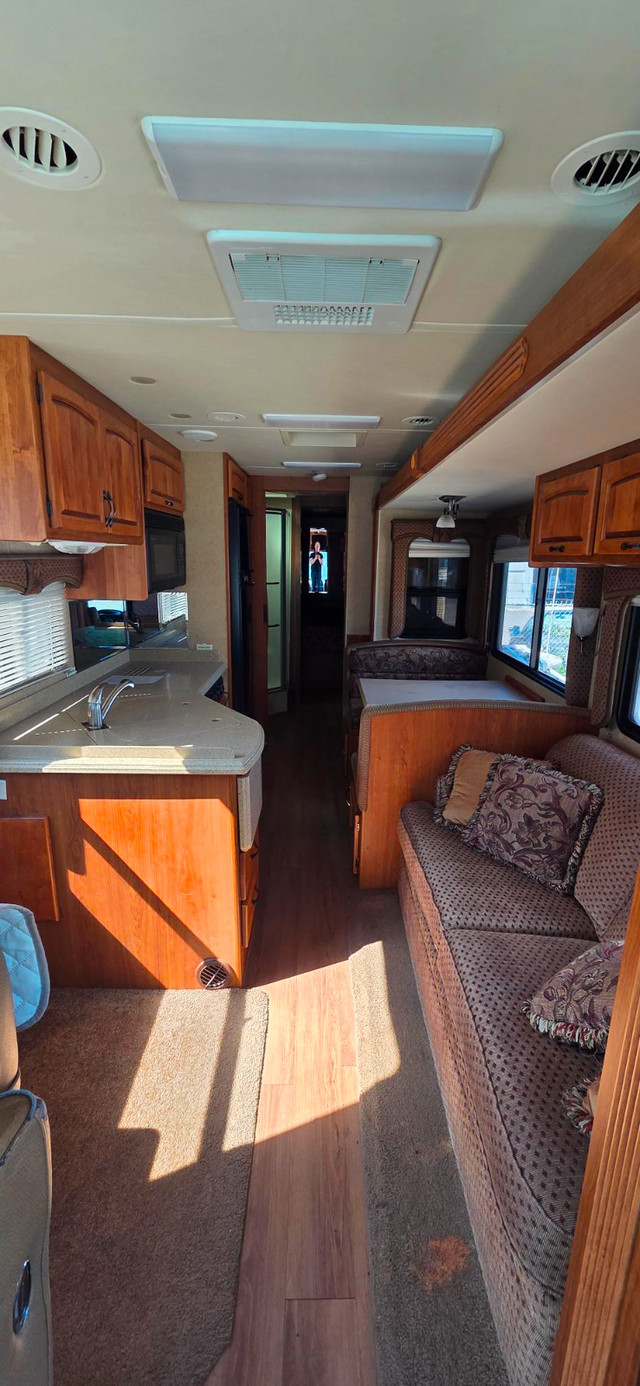 2008 Holiday Rambler Vacationer XL in RVs & Motorhomes in Calgary - Image 3