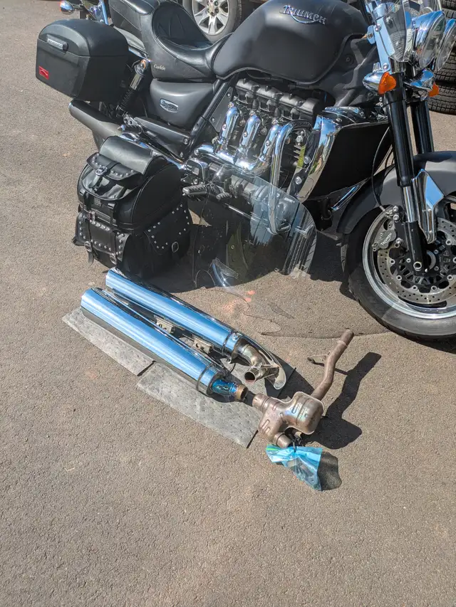 2011 Triumph Rocket 3 Roadster in Street, Cruisers & Choppers in Charlottetown - Image 10