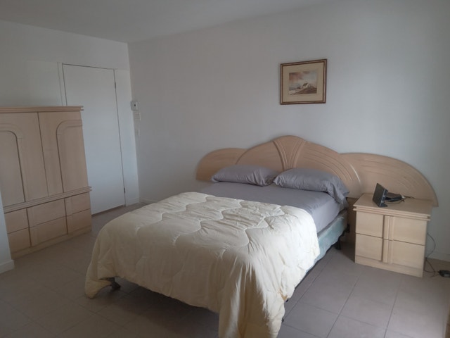 GRANDES CHAMBRES À LOUER MEUBLÉS À MONTRÉAL — photo 3