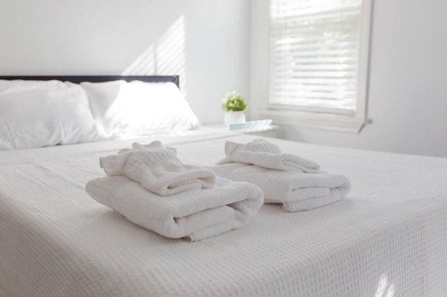 Cleaning Subcontractor Wanted – Airbnb & Residential Cleans in Cleaning & Housekeeping in Calgary