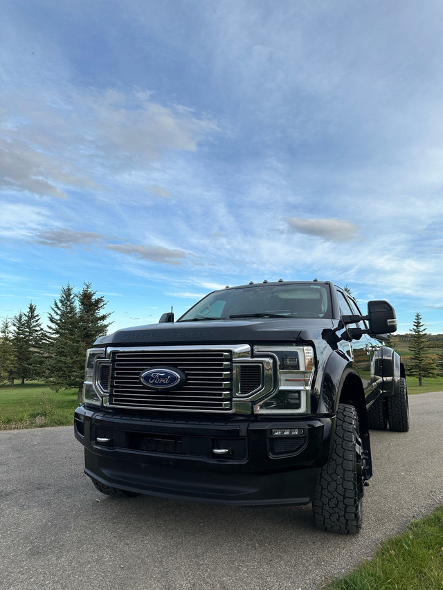 2020 F450 Ford Super Duty Limited in Cars & Trucks in Calgary - Image 3