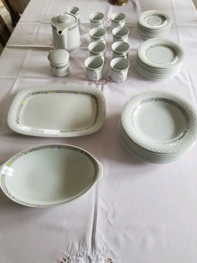 8 person china set, View more