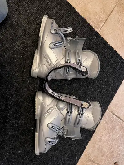 Technica downhill skis boots 240-245, View more