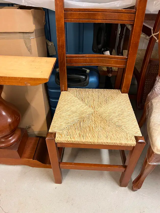 Dining Table,Wood or Granite top with 8 chairs. in Dining Tables & Sets in Mississauga / Peel Region - Image 6