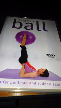 yoga mat, carry bag & DVD/28 day yoga book/ hand weights/runner