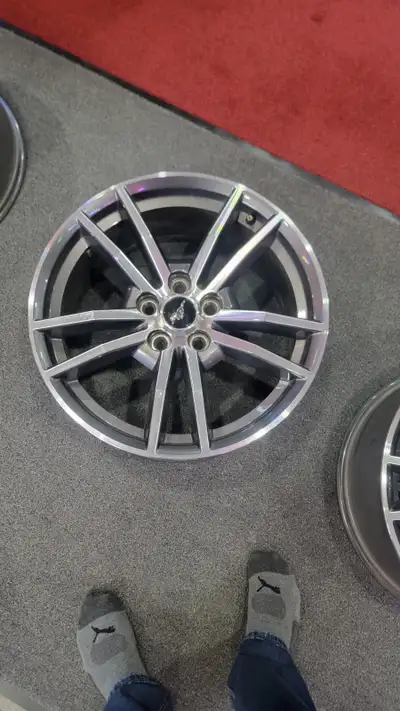 Mustang wheels for sale 18 in Mustang wheels that came off a 2016 Mustang gt convertible with 35000...